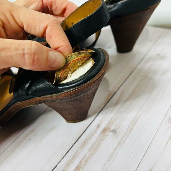 Trask Black Leather Strappy Heeled Sandals - Picture 5 of 10